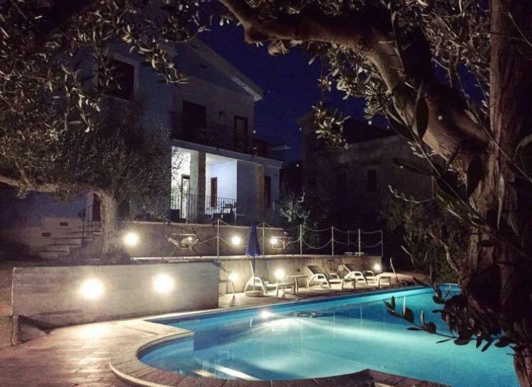 Villa Lu มารินา ดิ ปาลมา ภายนอก รูปภาพ